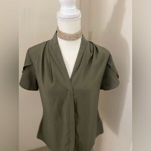 Calvin Klein Green Fitted Blouse with Cuffed Sleeves